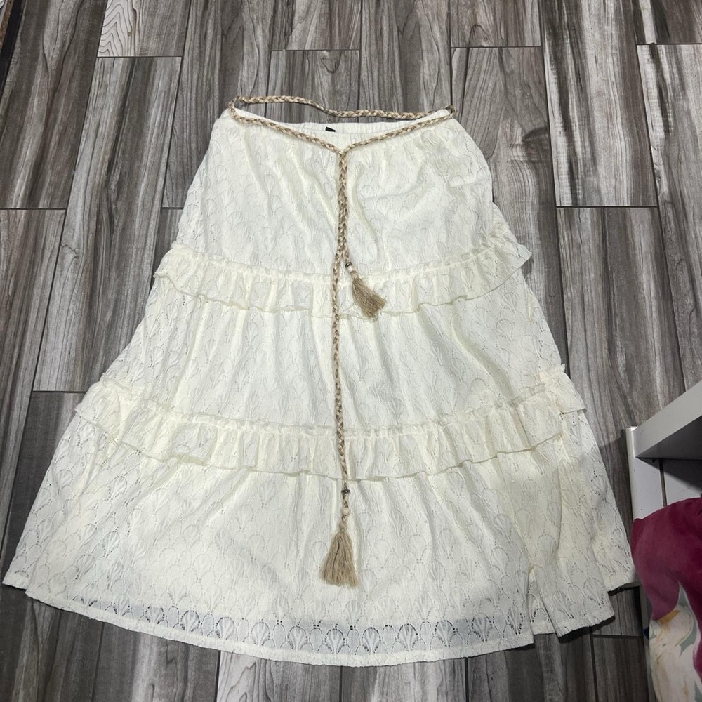 Chic Cream Lace A-Line Skirt